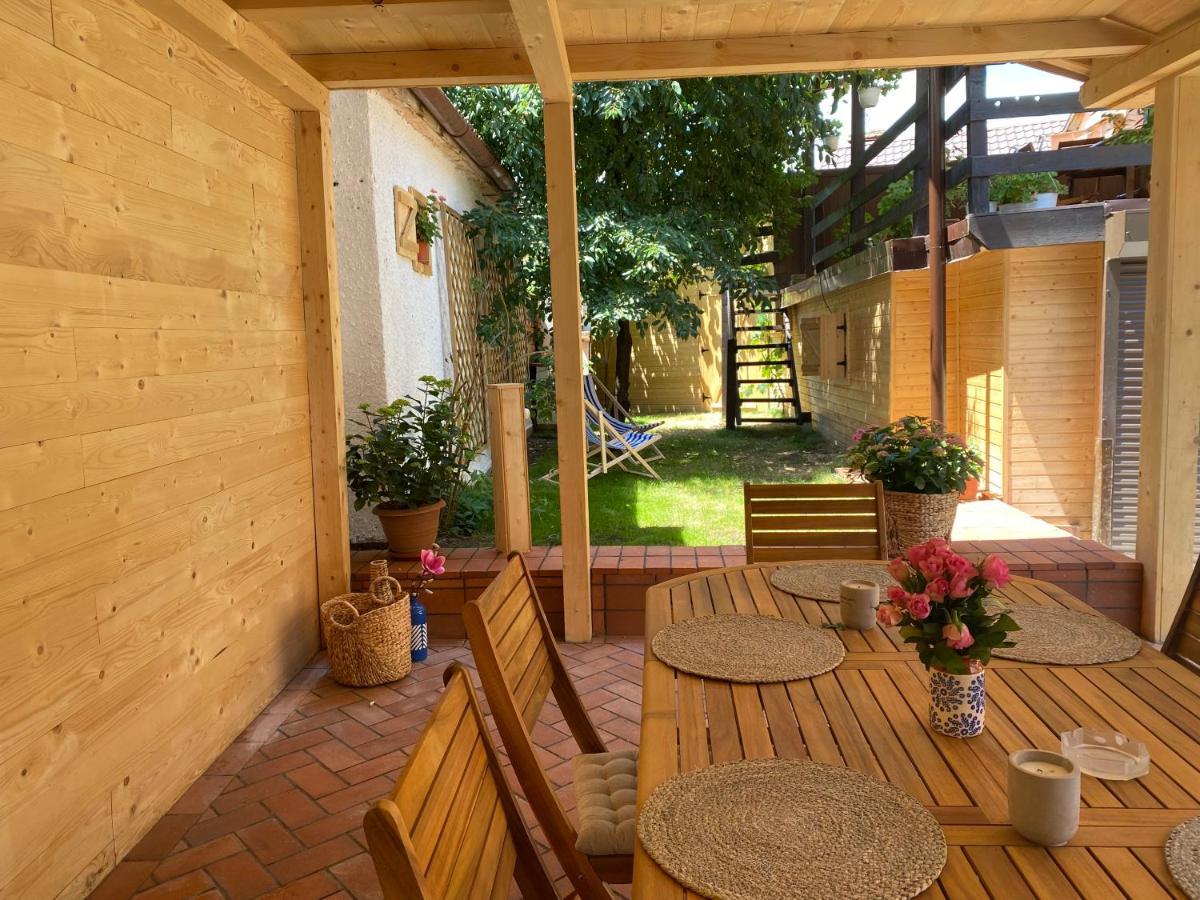 Victoria Gasthaus Rasnov - Charming Vacation House In Rasnov Kültér fotó
