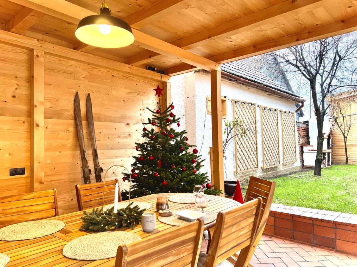 Victoria Gasthaus Rasnov - Charming Vacation House In Rasnov Kültér fotó